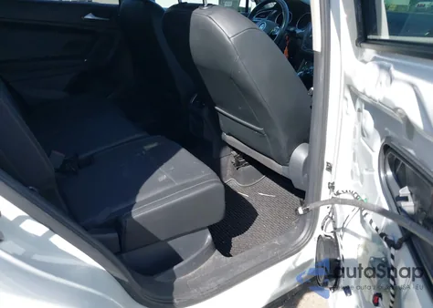 2018 Volkswagen Tiguan 2.0T Se/2.0T Sel from USA, damaged, VIN 3VV2B7AX5JM131626